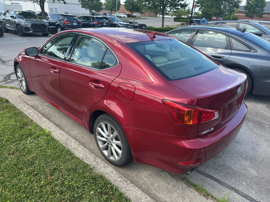 Used 2009 Matador Red Mica Lexus Base image 3