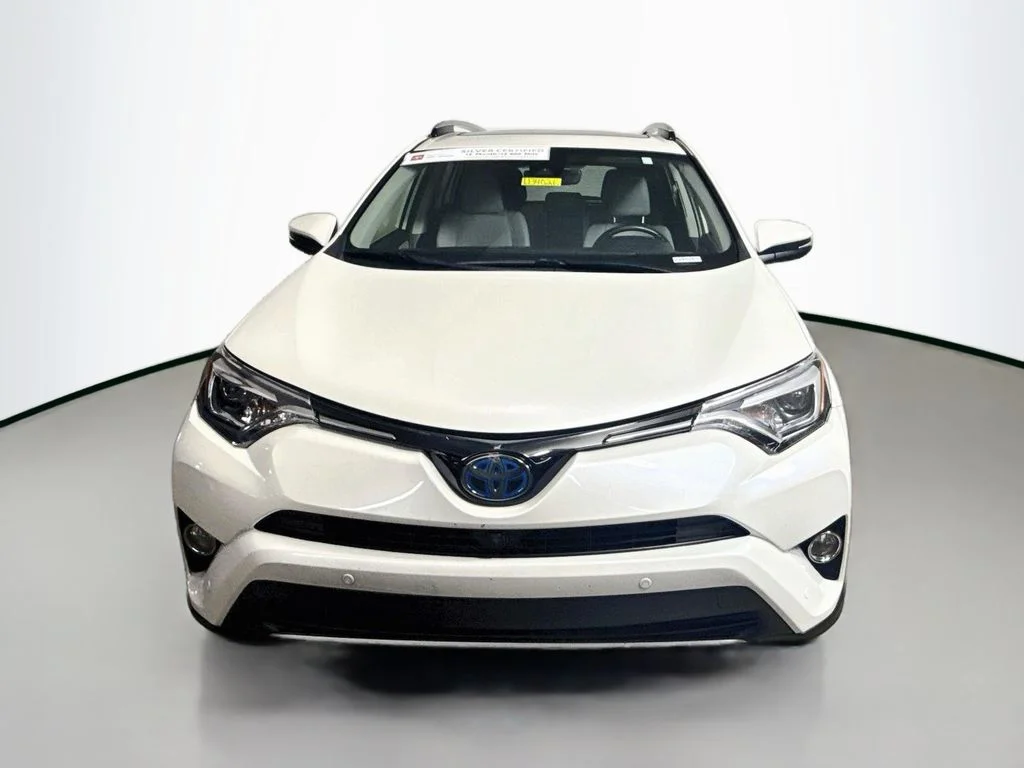 Certified Used 2016 Blizzard Pearl Toyota Limited image 2