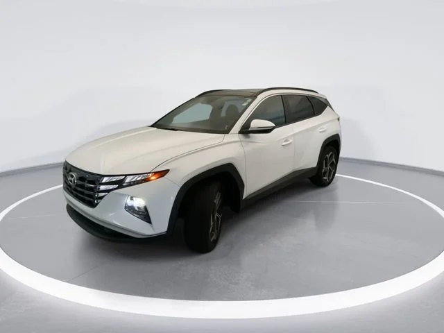 Used 2023 White Hyundai SEL Convenience image 8