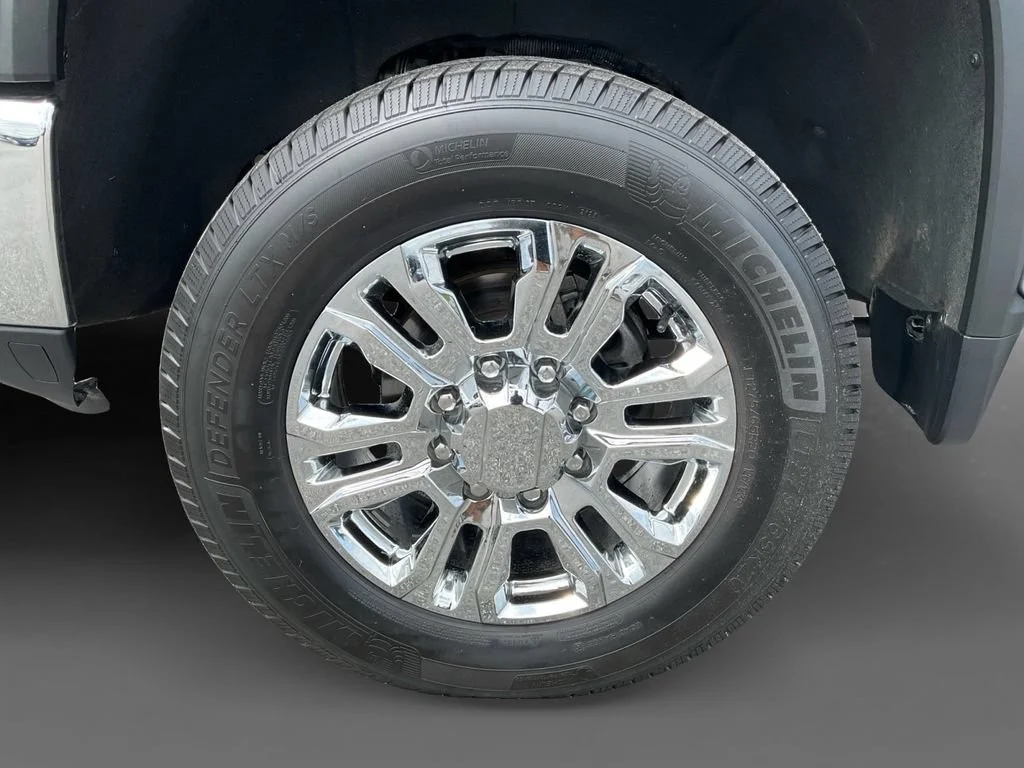 Used 2024 Sterling Gray Metallic Chevrolet LTZ image 13