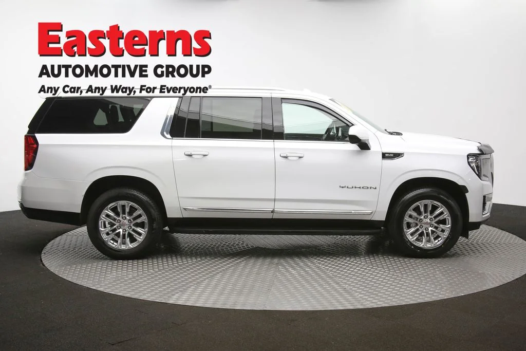 Used 2023 White GMC SLT image 4