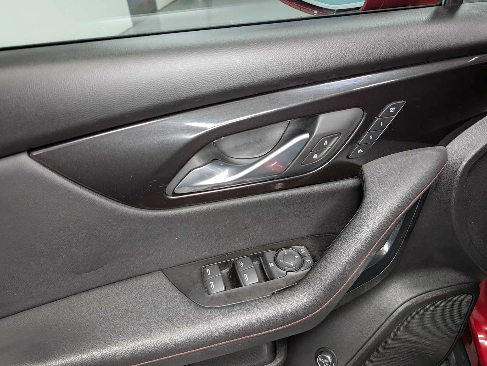 Used 2019 Cajun Red Tintcoat Chevrolet RS image 39