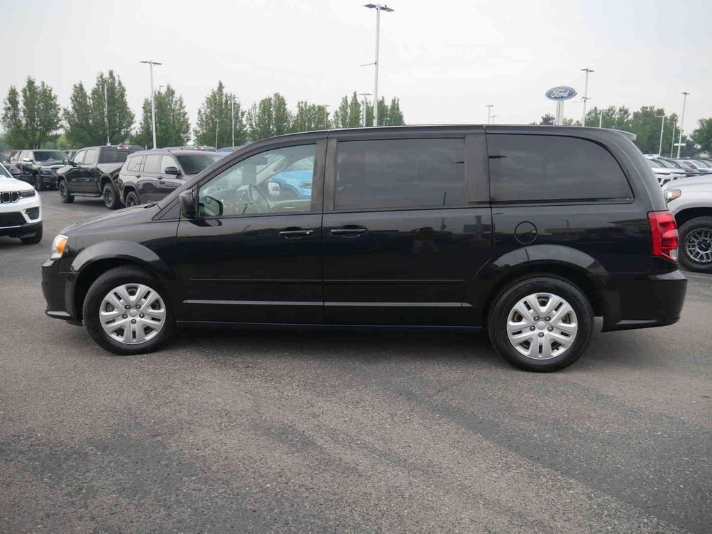 Used 2017 Black Dodge SE image 16