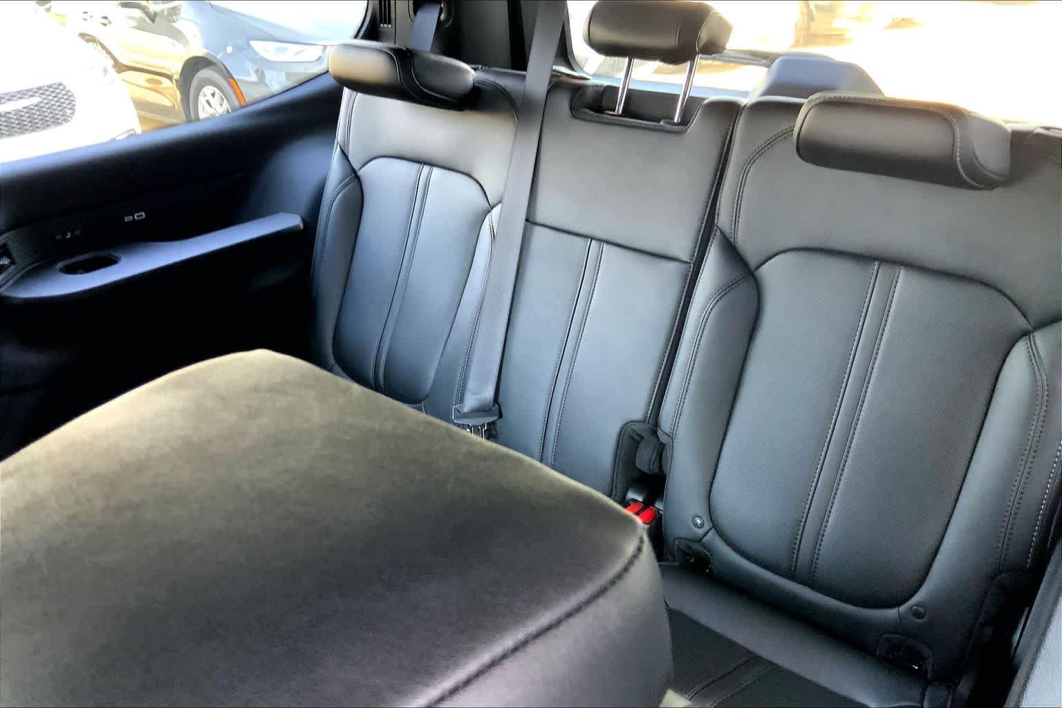New 2026 High Gloss Black Jeep Limited Altitude image 16