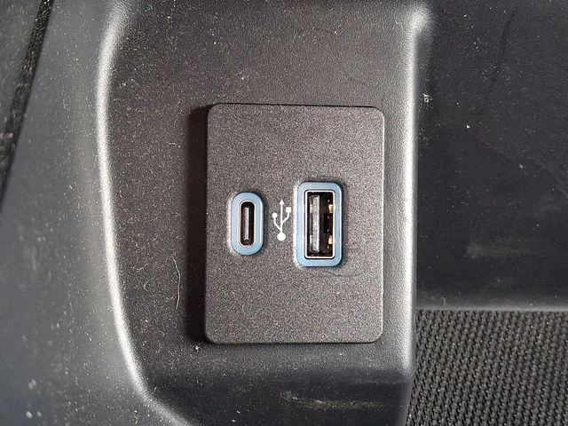 Used 2022 Silver Metallic Ford XLT image 22
