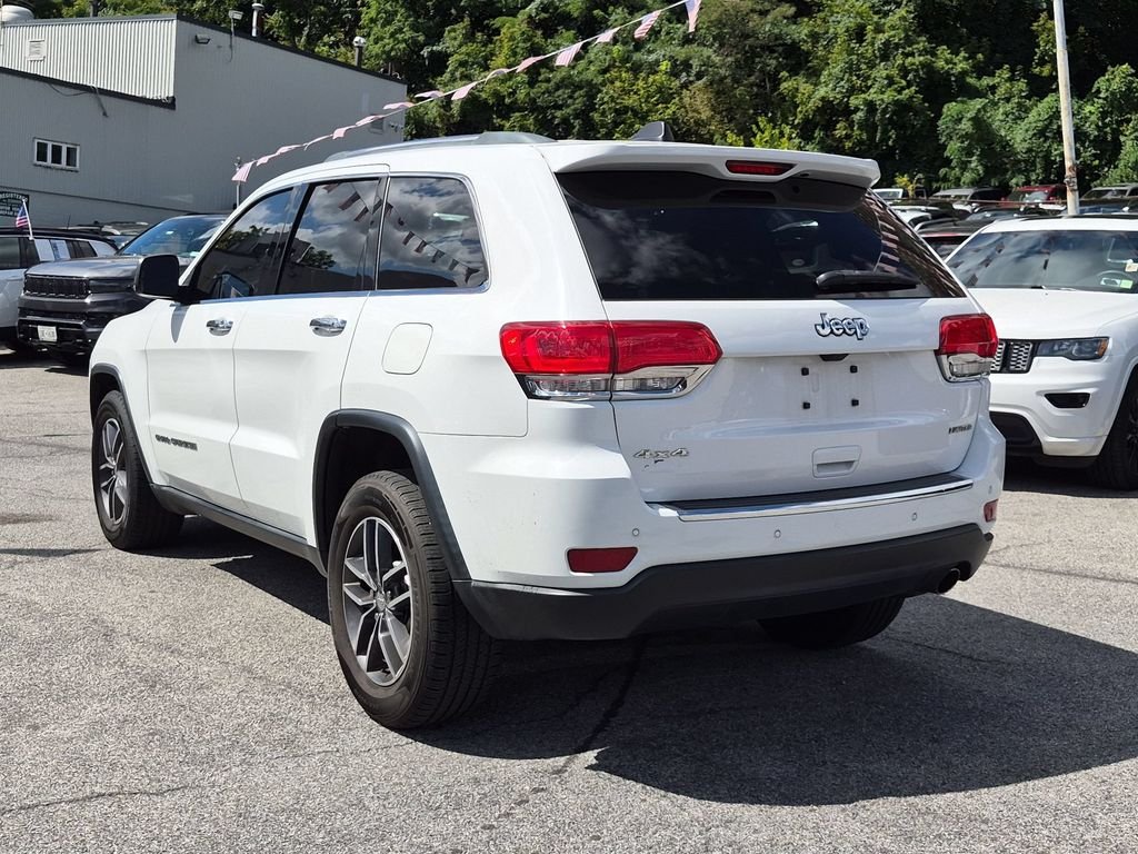 Used 2018 White Jeep Limited image 9