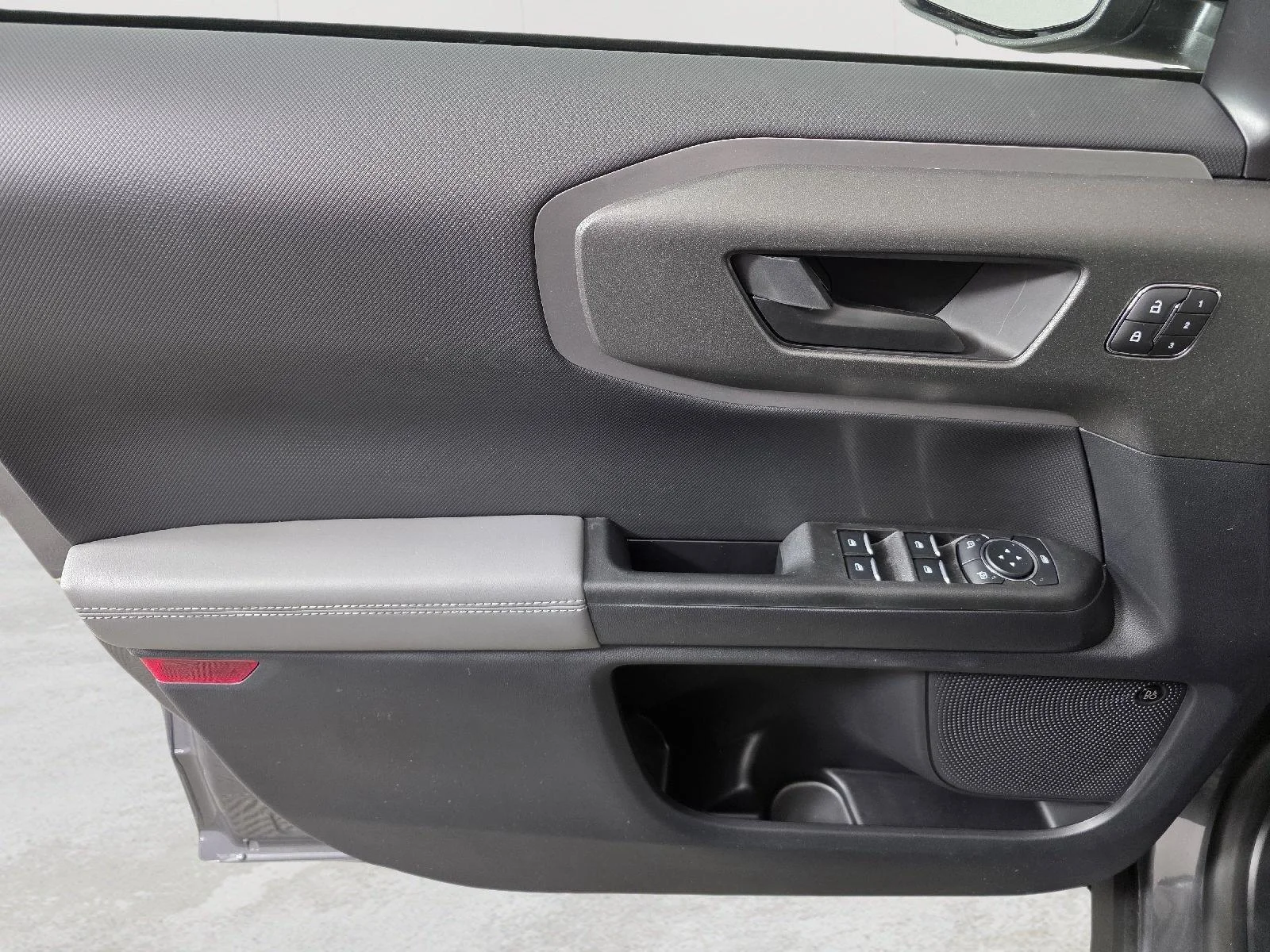Used 2026 Carbonized Gray Metallic Ford Badlands image 17