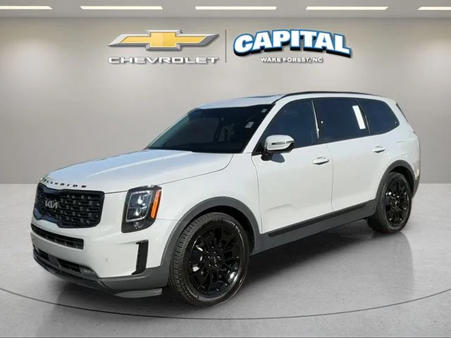 Used 2022 Gray Kia SX image 1