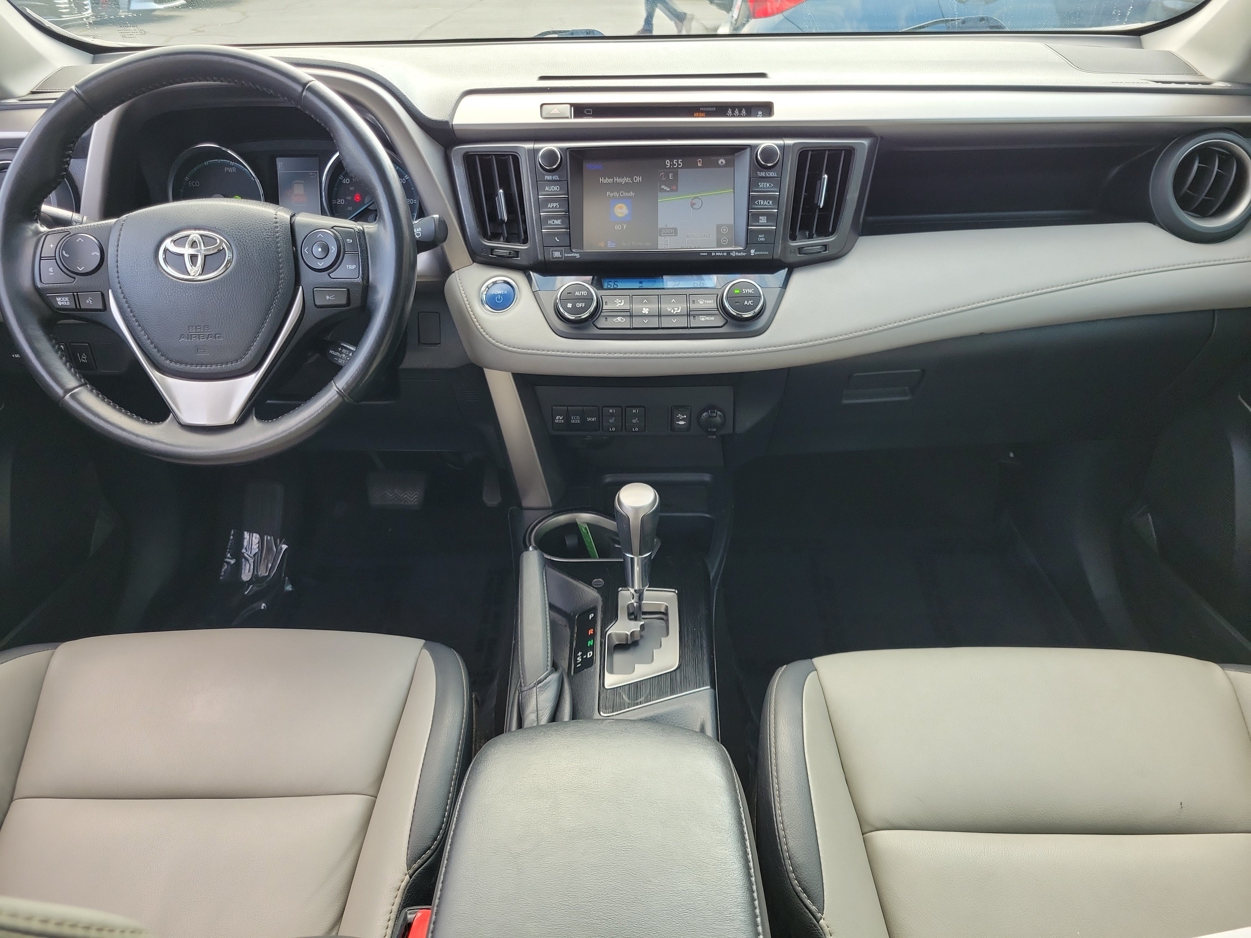 Used 2018 Blizzard Pearl Toyota Hybrid Limited image 9