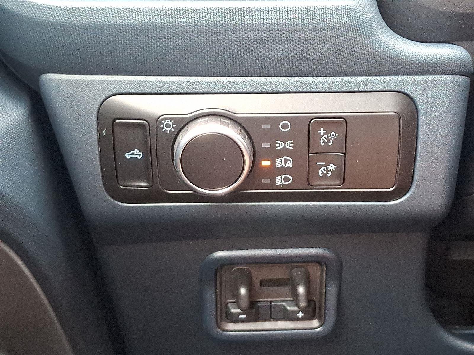 2025 Ford Maverick XLT - Photo 14