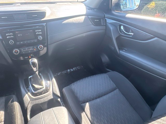 Used 2017 Black Nissan S image 21
