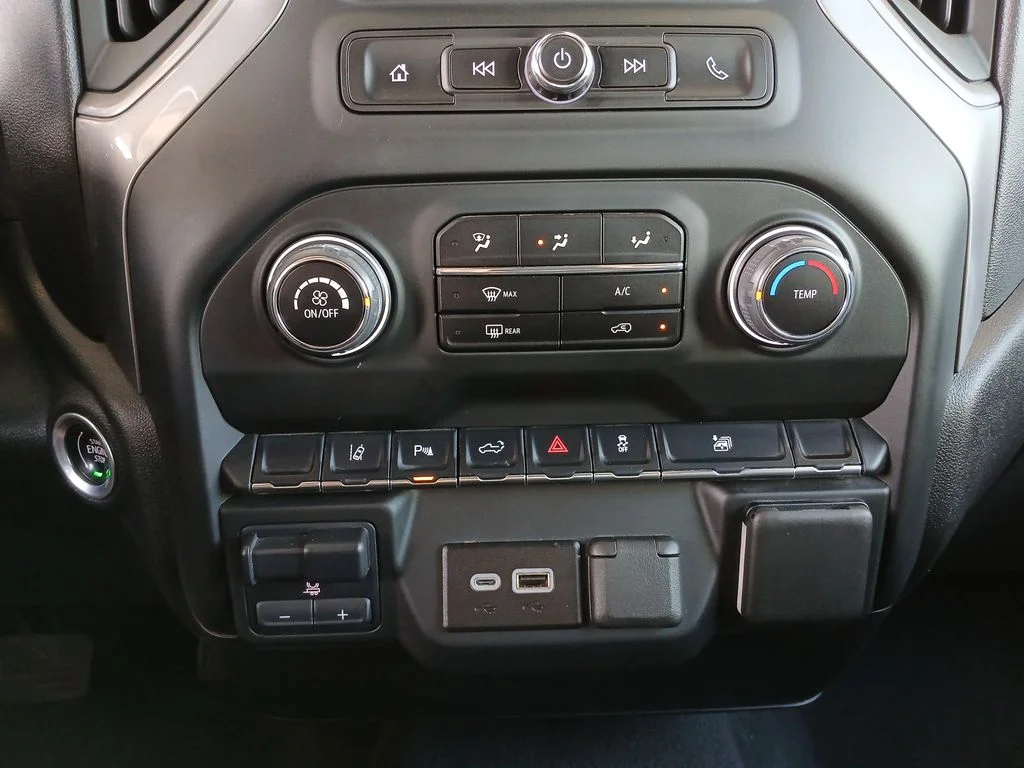 Used 2024 White Chevrolet Custom image 36