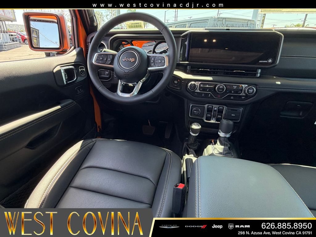 New 2025 Joose Exterior Paint Jeep Sahara image 24