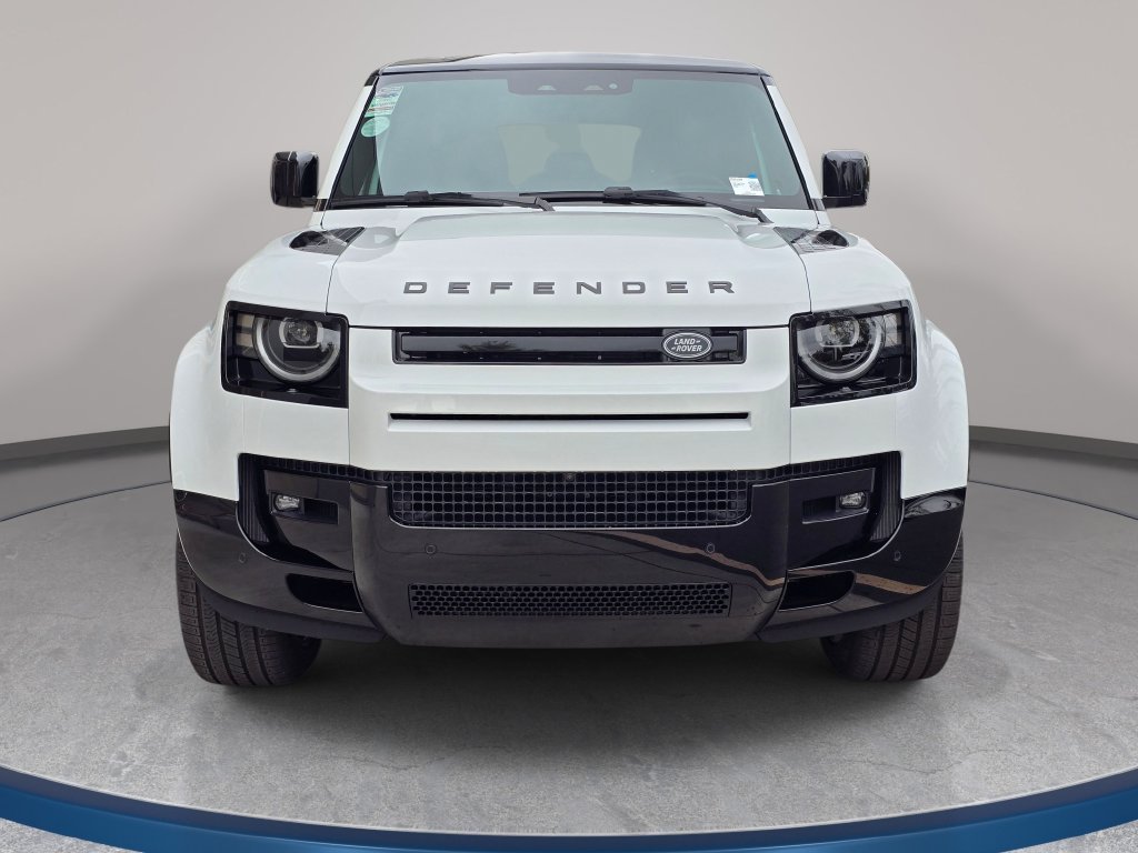 New 2026 Fuji White LAND ROVER X-Dynamic SE image 2