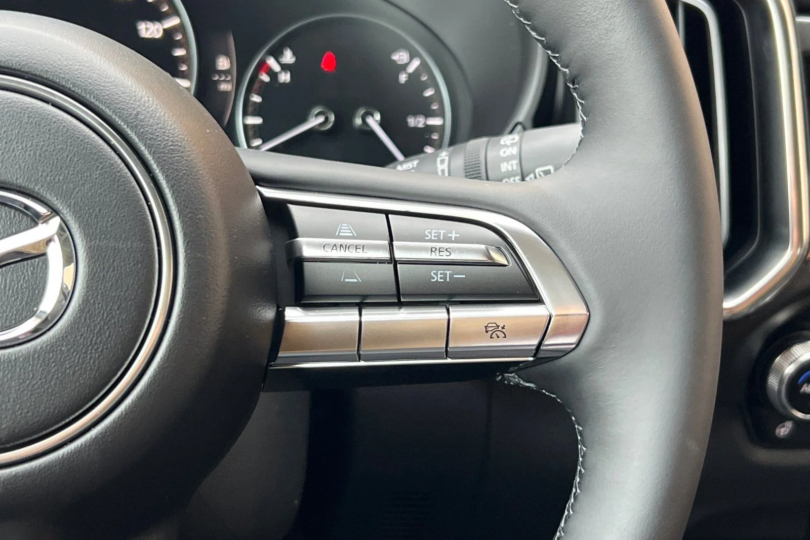 New 2026 Wind Chill Pearl Mazda Premium Plus AWD image 27