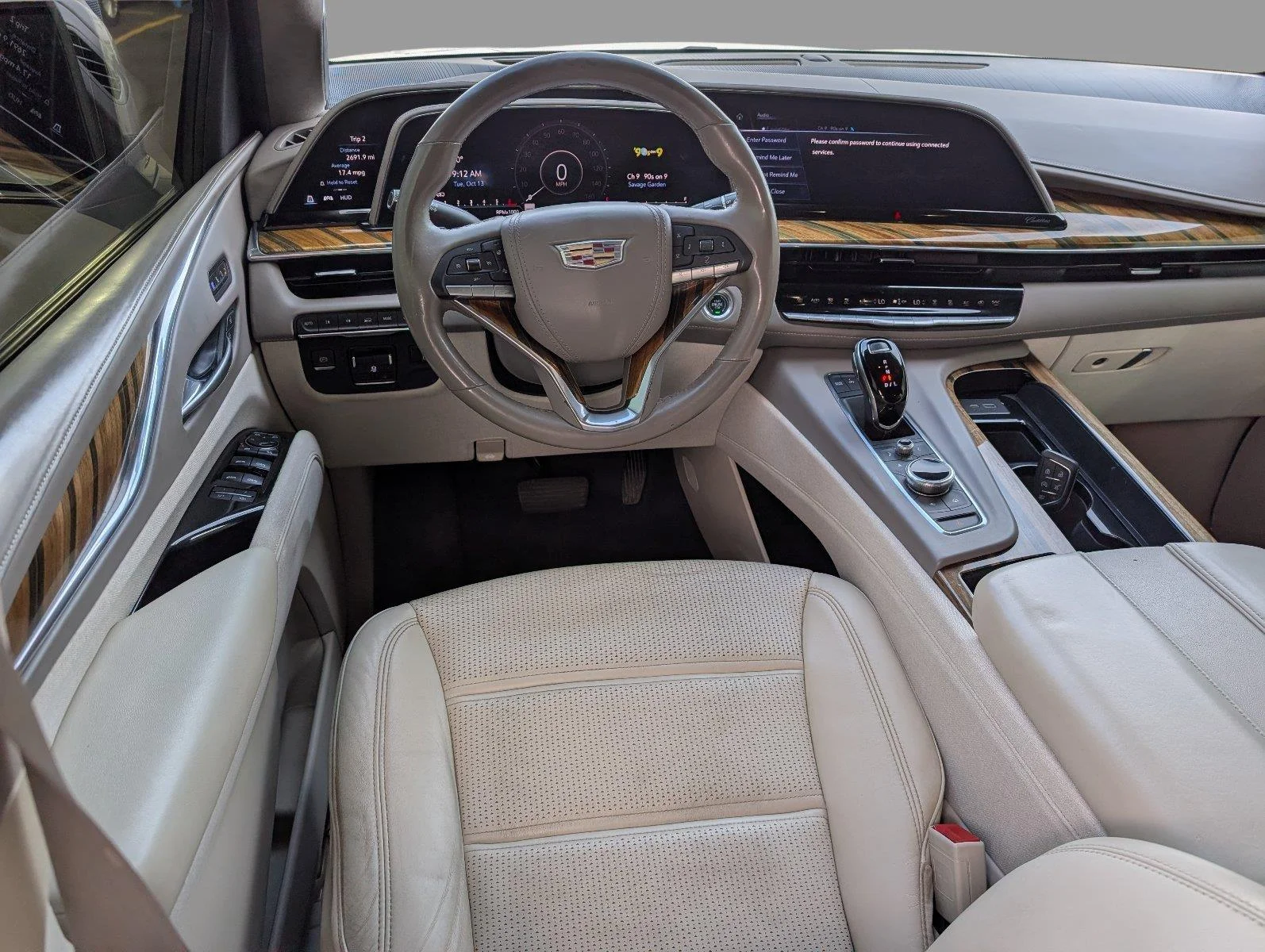 Used 2021 CRYSTAL WHITE TRICOAT Cadillac Premium Luxury Platinum image 31