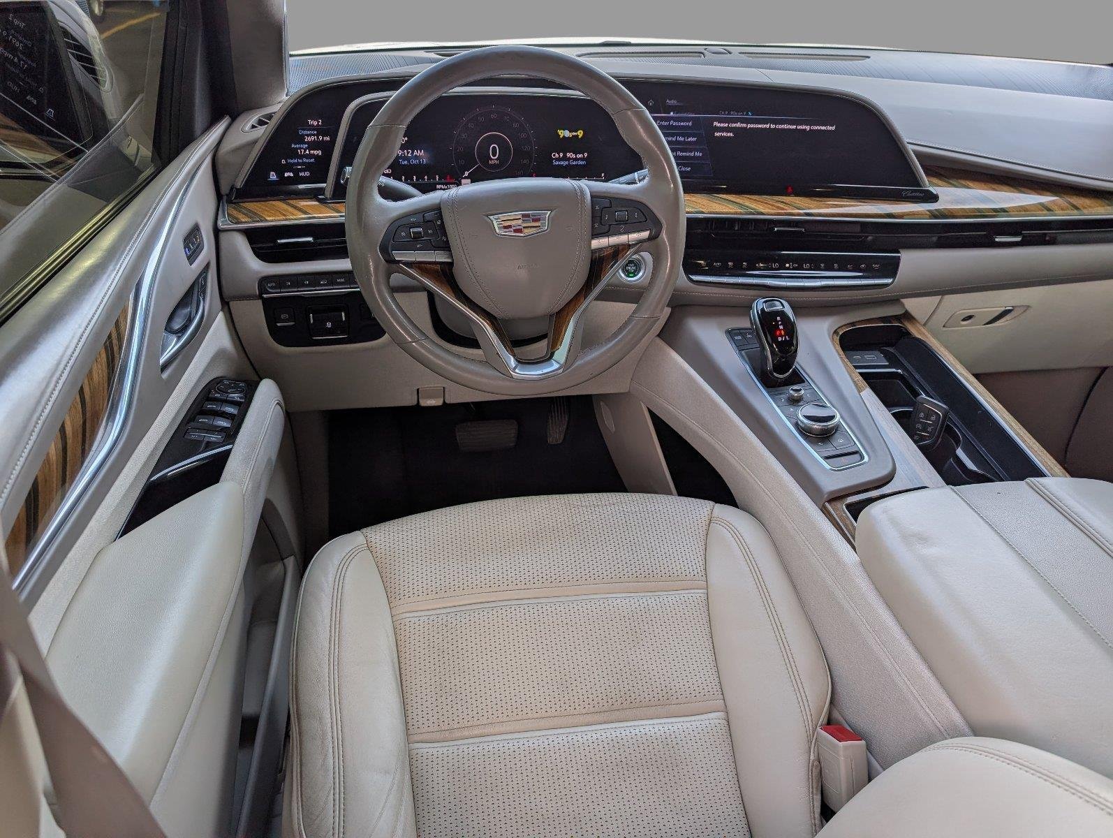 Used 2021 CRYSTAL WHITE TRICOAT Cadillac Premium Luxury Platinum image 31