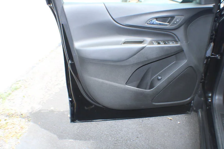Used 2023 Mosaic Black Metallic Chevrolet LT image 6