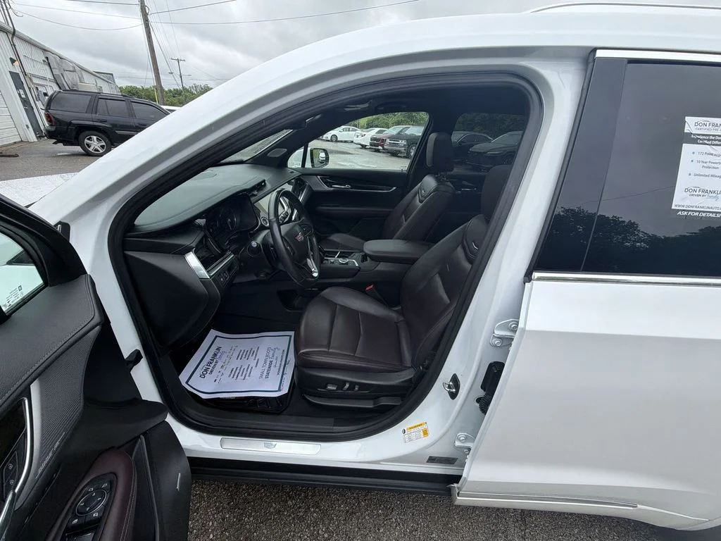 Used 2022 White Cadillac Premium Luxury image 11
