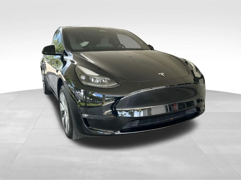 2024 Tesla Model Y Long Range Dual Motor All-Wheel Drive's photo