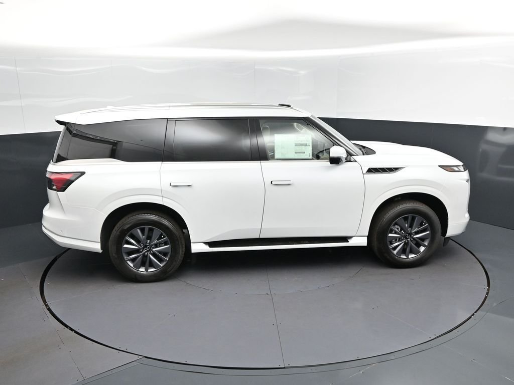 New 2026 RADIANT WHITE INFINITI Pure 2WD image 38