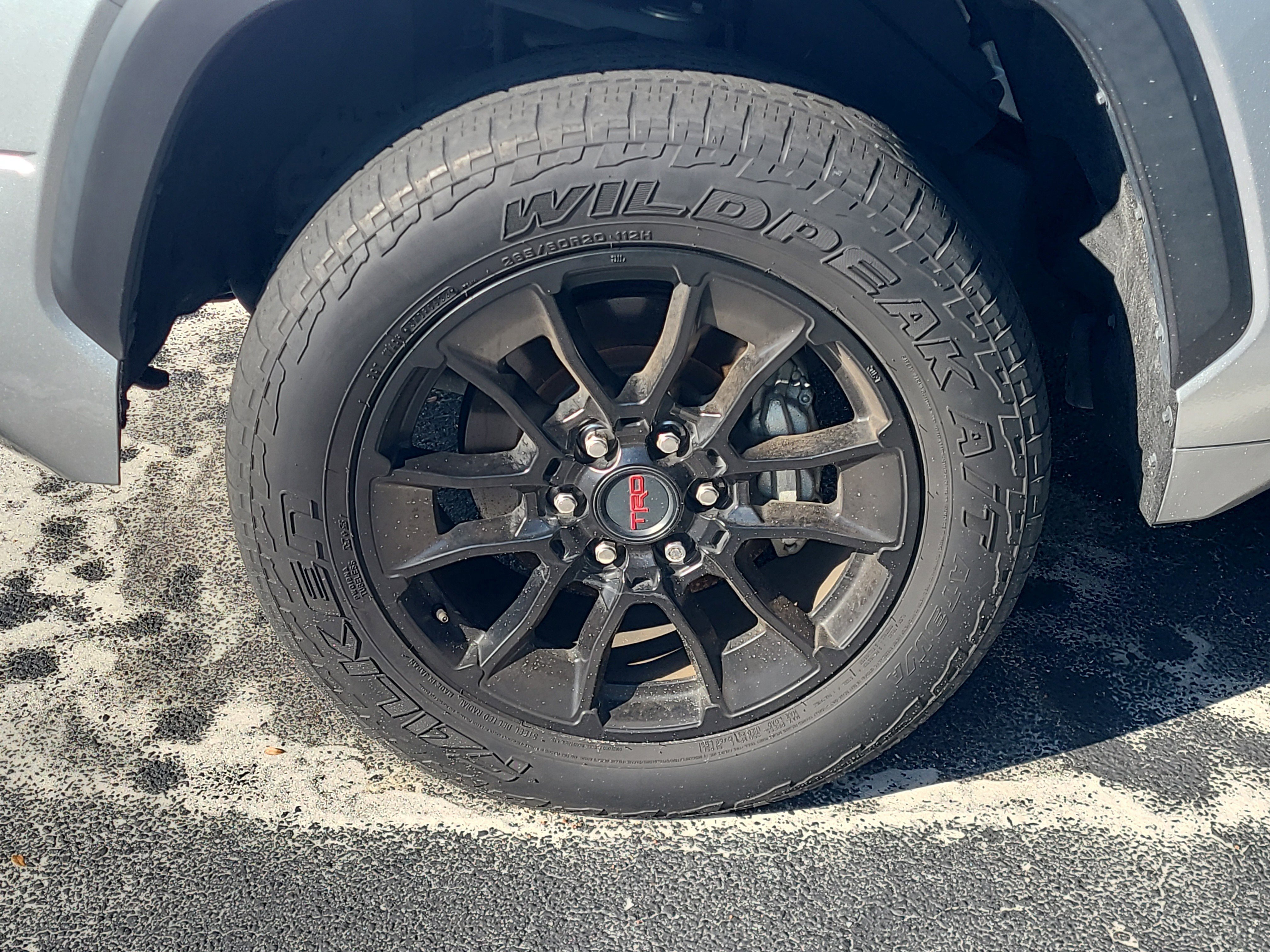 Used 2023  Toyota SR5 image 2