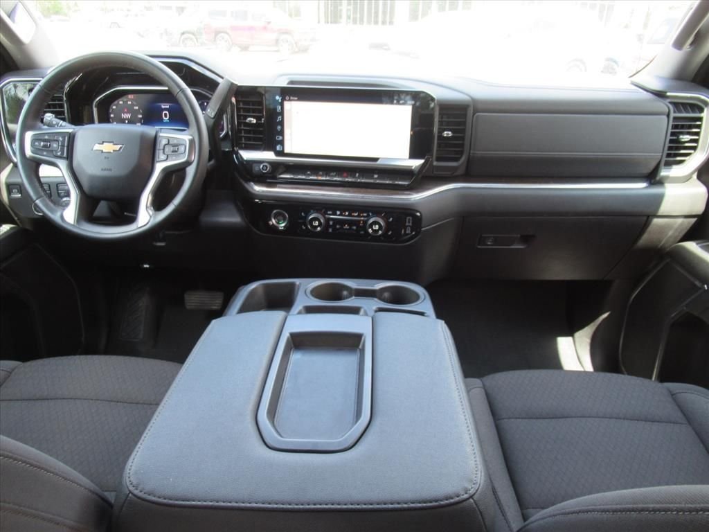 Used 2024 White Chevrolet LT image 12