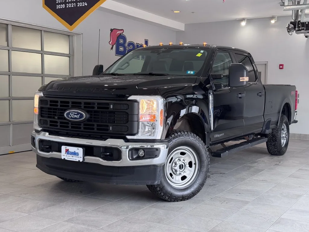 Certified Used 2024 Agate Black Metal Ford XL image 2