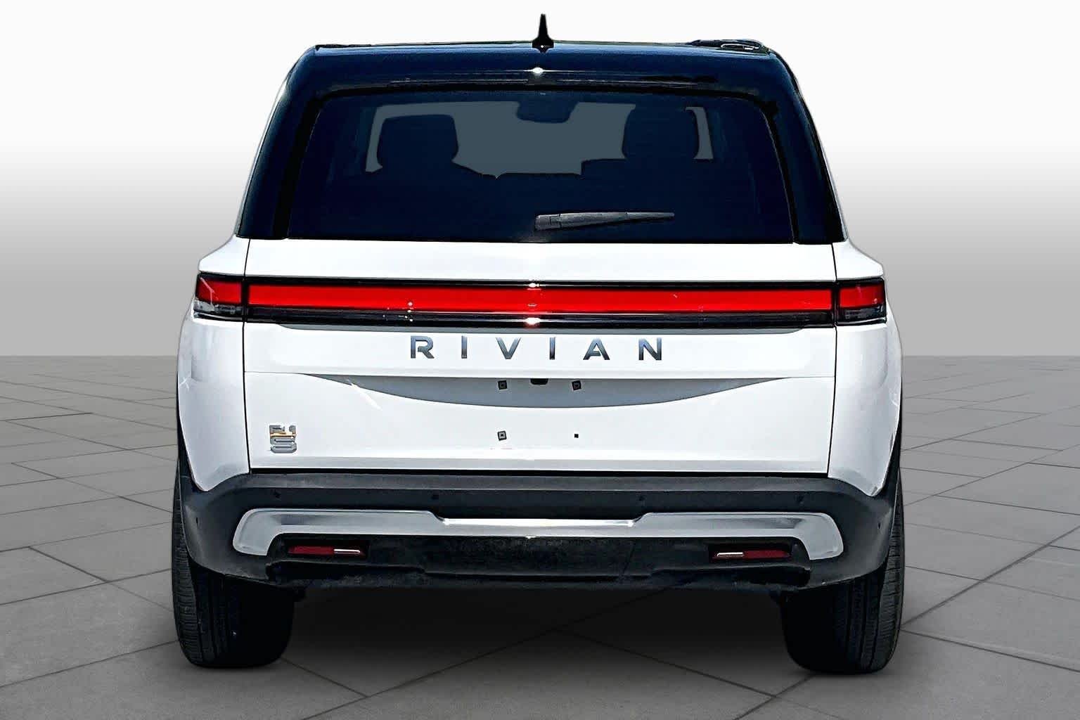 Used 2024 Glacier White Rivian Adventure image 4