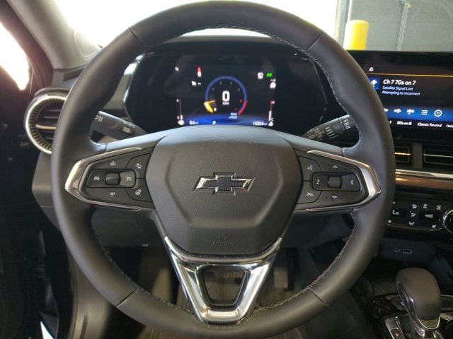 Used 2025 Black Chevrolet ACTIV image 17