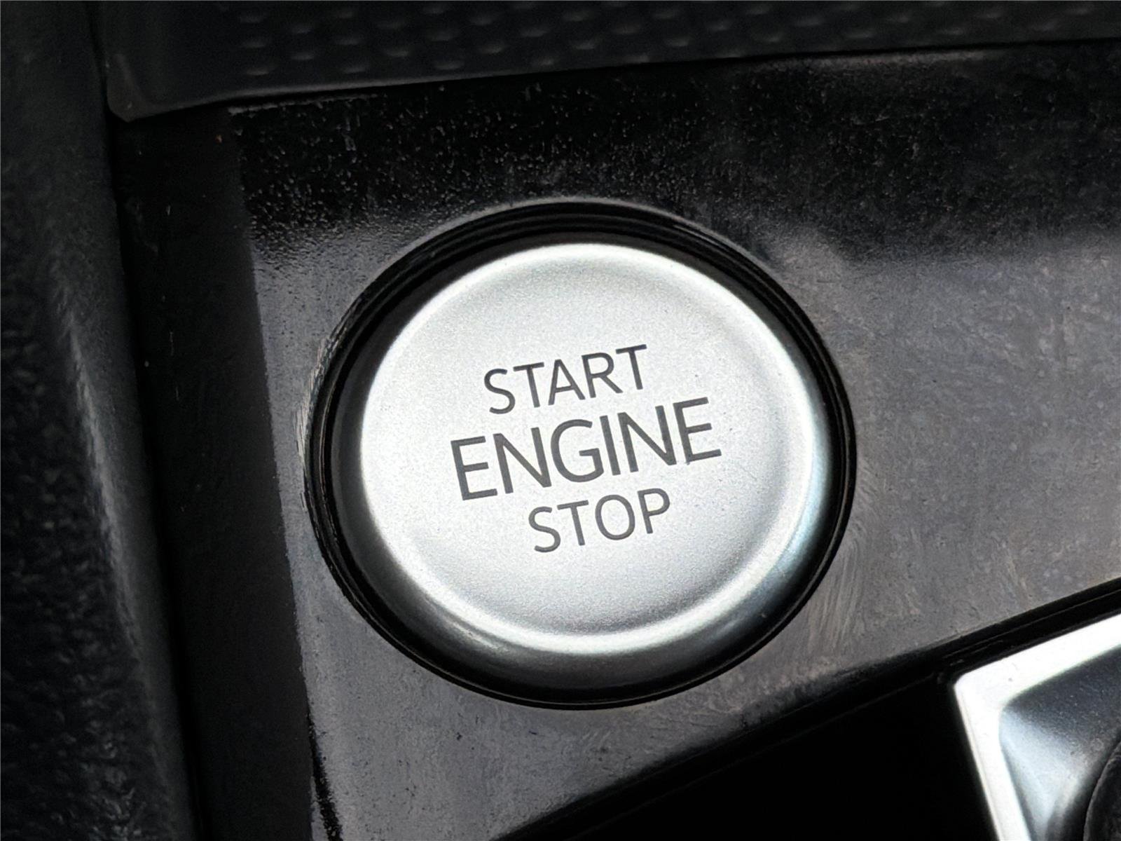 Used 2023 Pure Gray Volkswagen SE image 8
