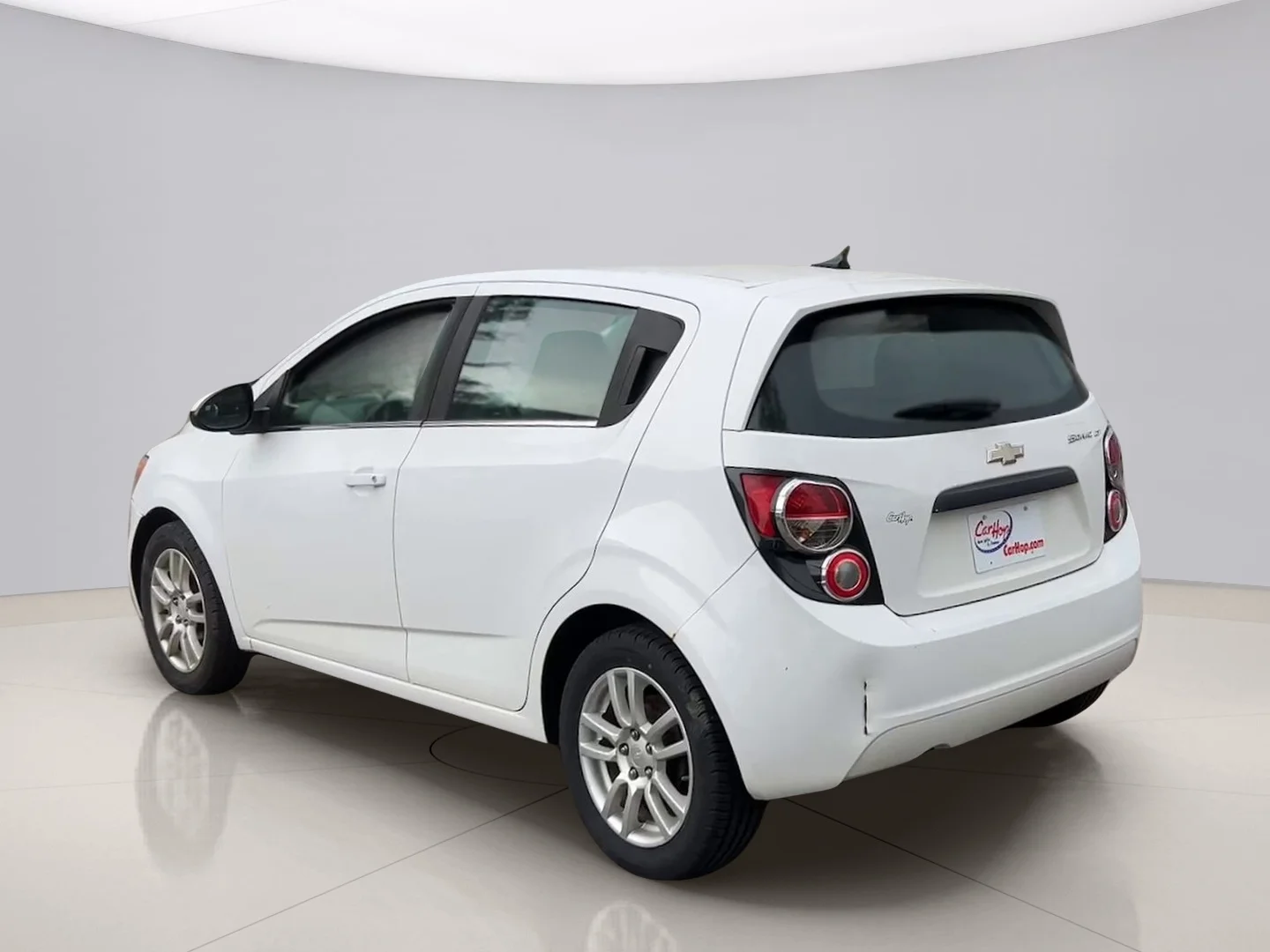 Used 2013 White Chevrolet LT image 3