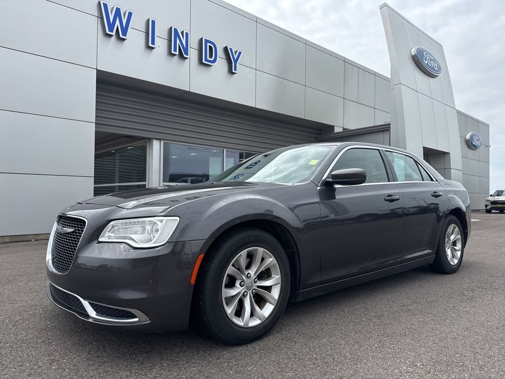2015 Chrysler 300 Limited