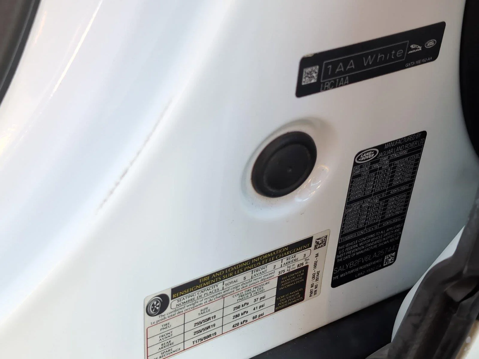 Used 2020 Fuji White Land Rover S image 35