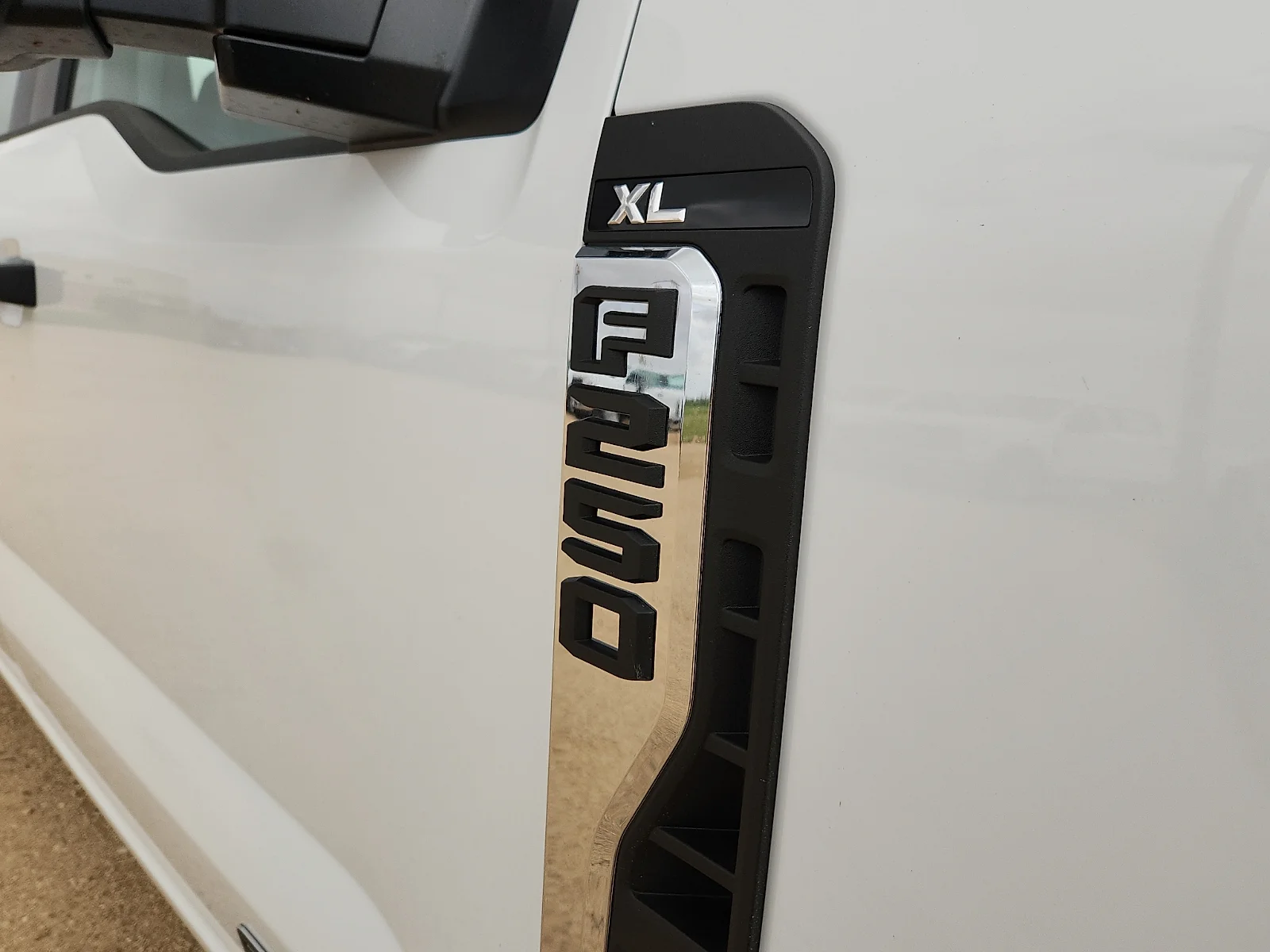 New 2026 Oxford White Ford F-250® XL image 10