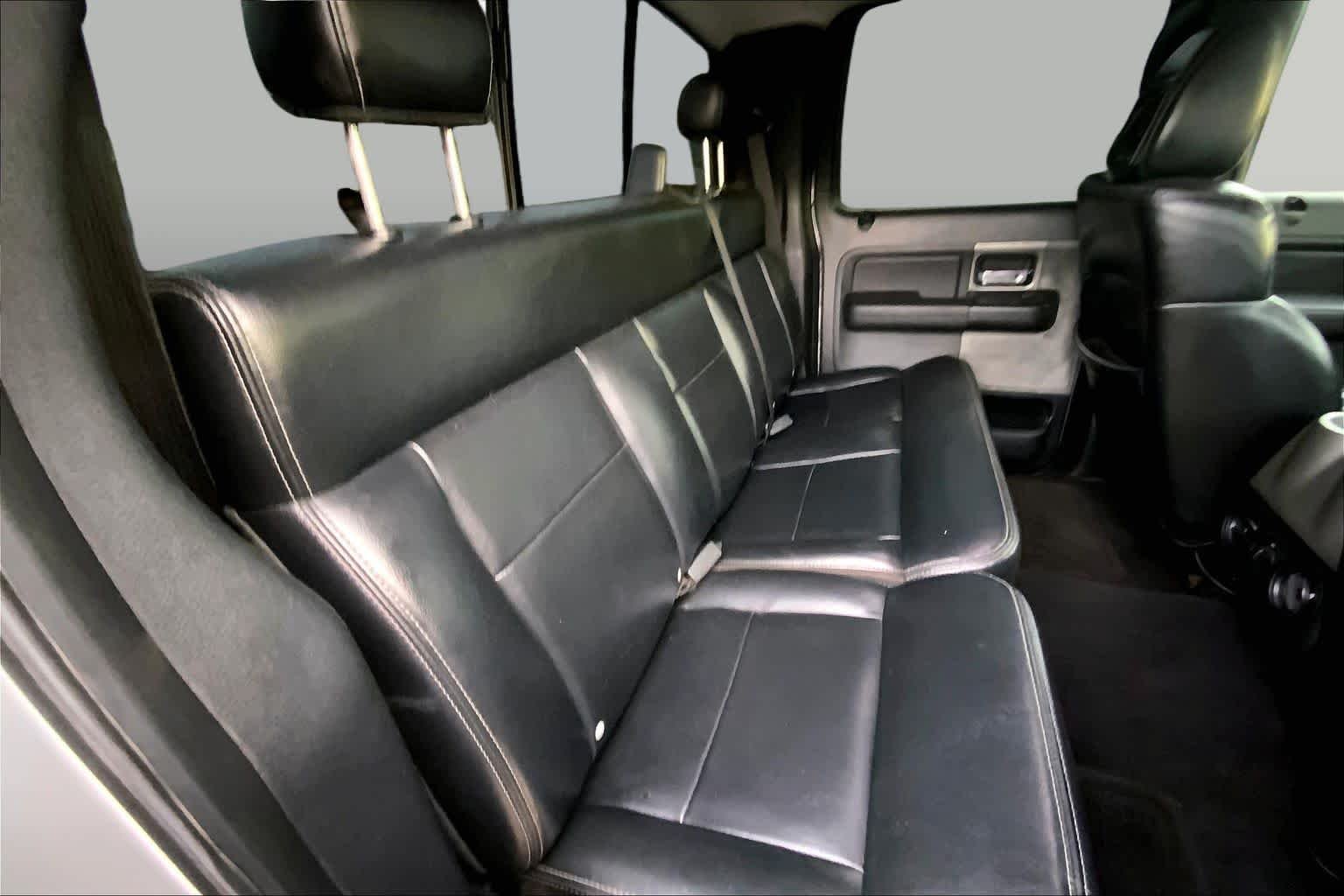 Used 2006 Silver Metallic Ford FX4 image 15