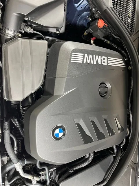 New 2026 Arctic Race Blue metallic BMW 330i xDrive image 25