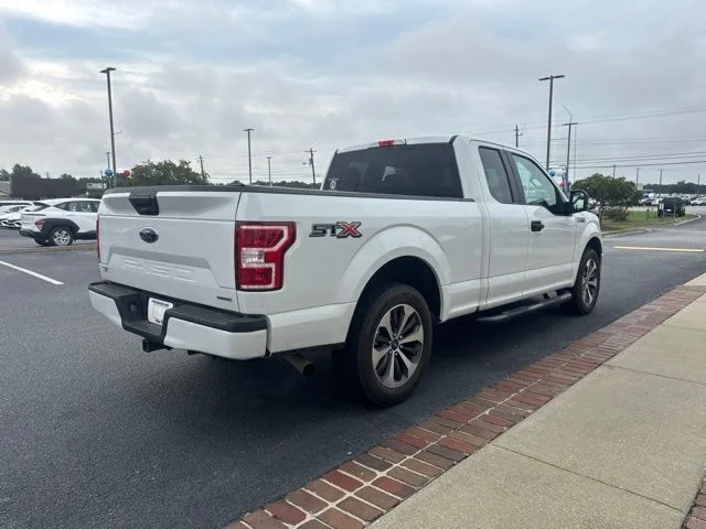 Used 2020 White Ford XL image 7