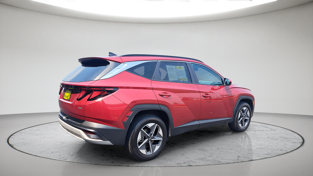 Used 2025 Red Hyundai SEL image 3