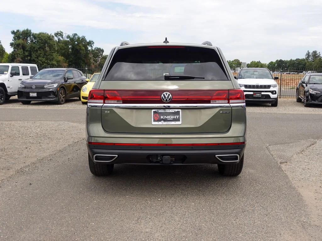 New 2026  Volkswagen SE w/Technology image 8