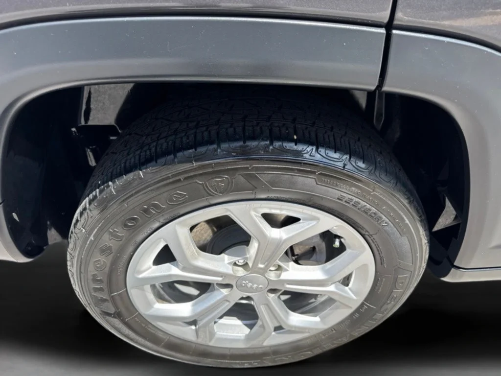 Used 2024 Baltic Gray Metallic Clearcoat Jeep Sport image 36