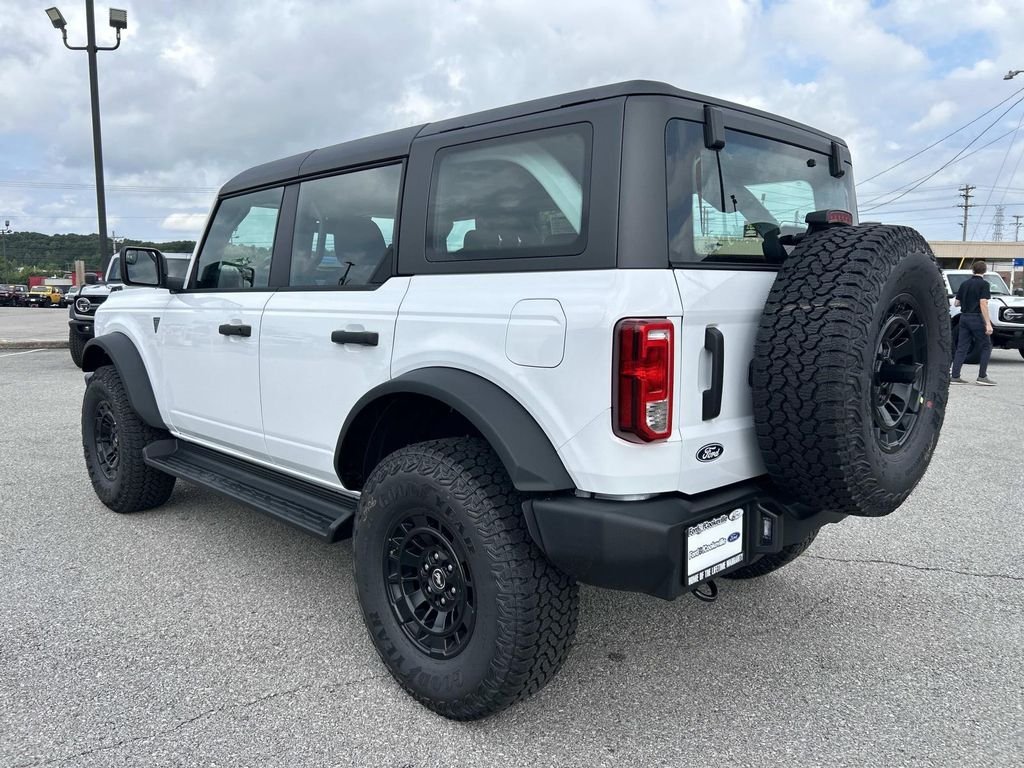 New 2026 Oxford White Ford Base image 6