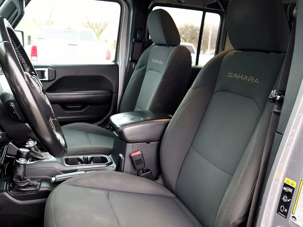 2020 Jeep Wrangler Unlimited Sahara - Photo 13