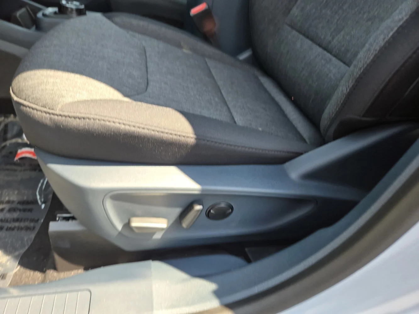 New 2026 Space White Metallic Ford XLT image 16