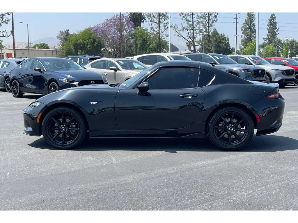 Used 2020 Jet Black Mica Mazda Club image 3
