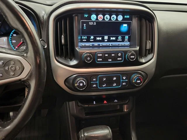 Used 2018 Silver Chevrolet LT image 23