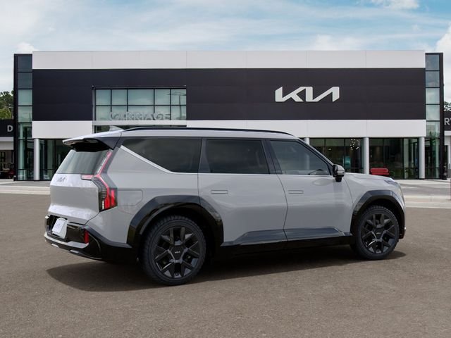 New 2026 Wolf Gray Kia Land AWD image 6