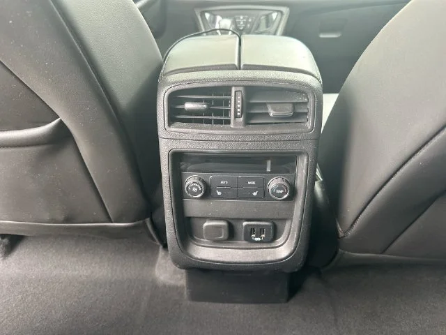 Used 2017 Red Buick Essence image 23