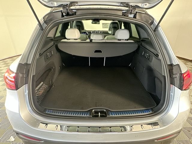 New 2026 Cirrus Silver Metallic Mercedes-Benz GLC 300 image 26