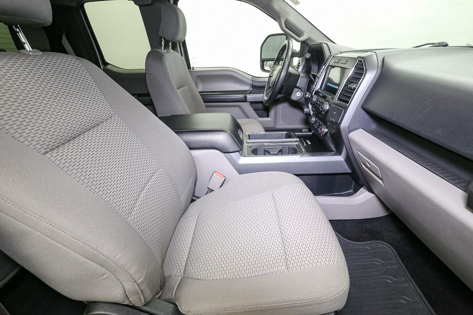 Used 2016 Ingot Silver Metallic Ford XLT image 18